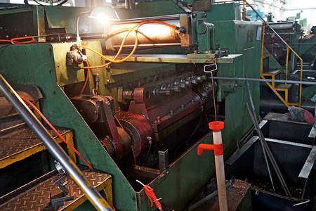 cold forging machine in processing